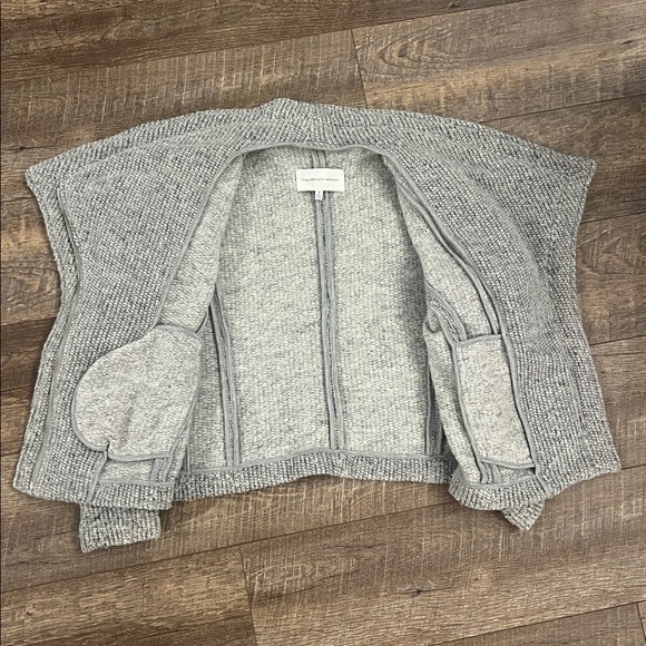 Cupcakes & Cashmere Gray Women's Cardigan - Picture 7 of 9